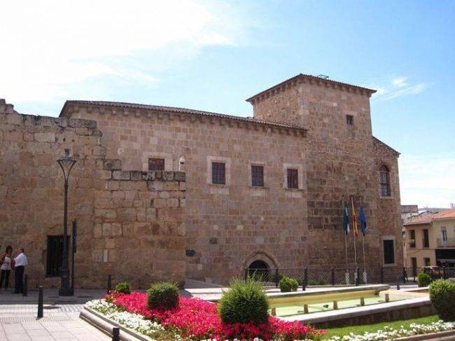 Servicio Extremeño de Salud: listas provisionales de admitidos