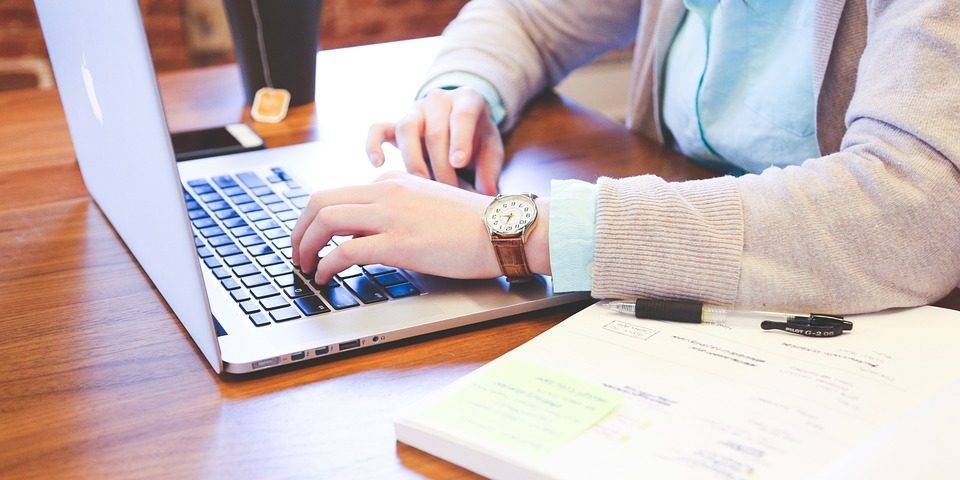 Convocatoria de 31 plazas como Auxiliar Administrativo en la Universidad de Cádiz