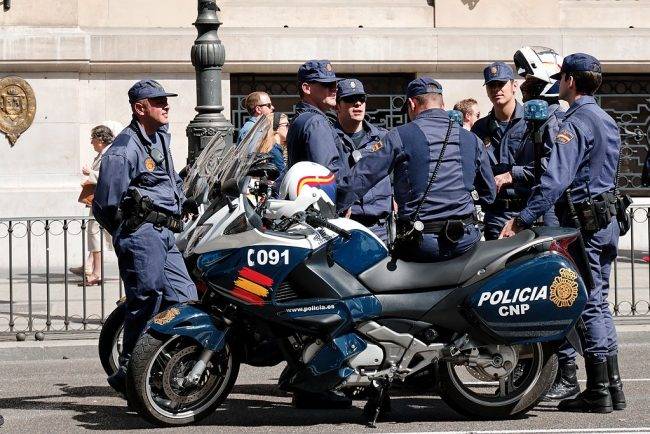 Preparación de Escala Básica de Policía Nacional: ¡3.201 plazas te esperan!