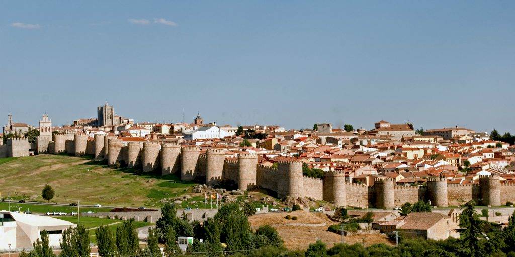 Ávila: listado de admitidos para Auxiliar Administrativo y Administrativo Ávila: listado de admitidos para Auxiliar Administrativo y Administrativo