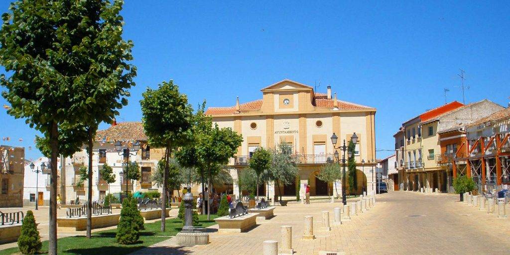 Más del 50% de los aspirantes que aprueban el primer ejercicio de Auxiliar Administrativo de Dueñas son alumnos de VEROPO Más del 50% de los aspirantes que aprueban el primer ejercicio de Auxiliar Administrativo de Dueñas son alumnos de VEROPO